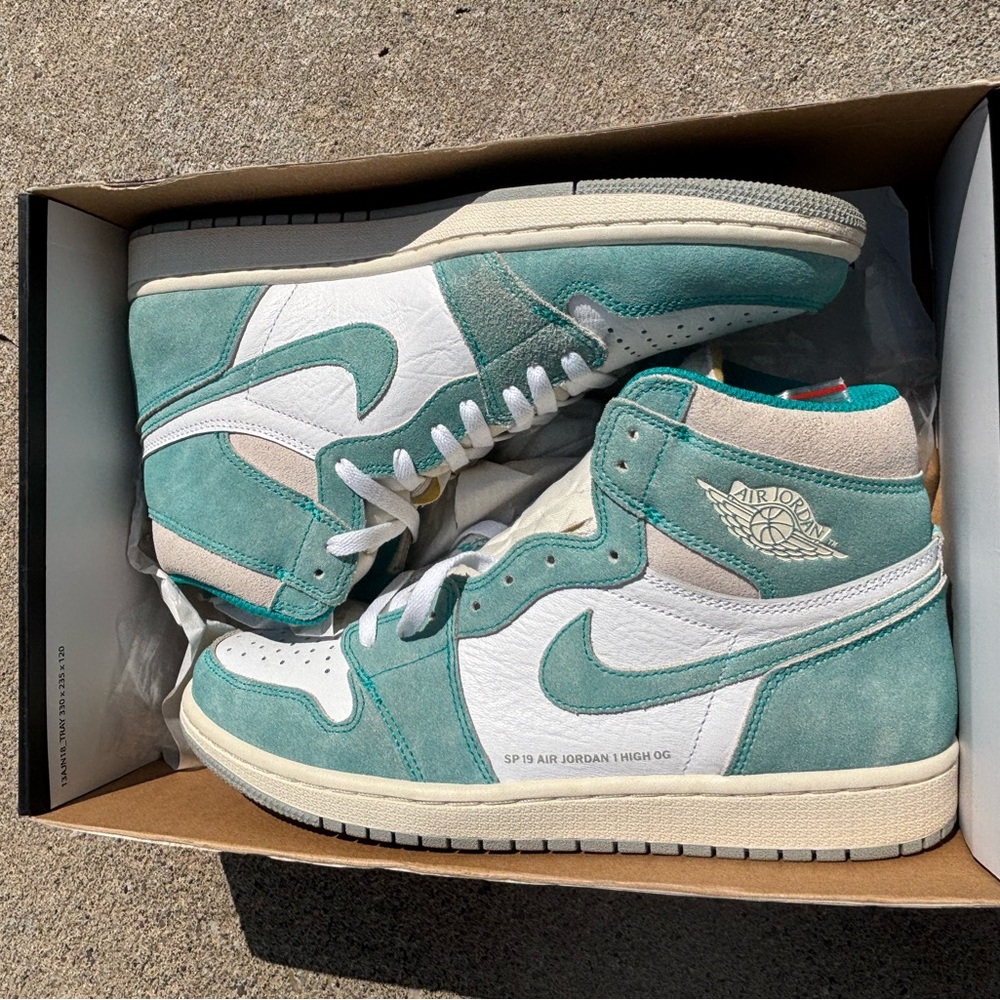 Nike Air Jordan 1 High OG - Teal and White Size 10.5 Men’s OG ALL